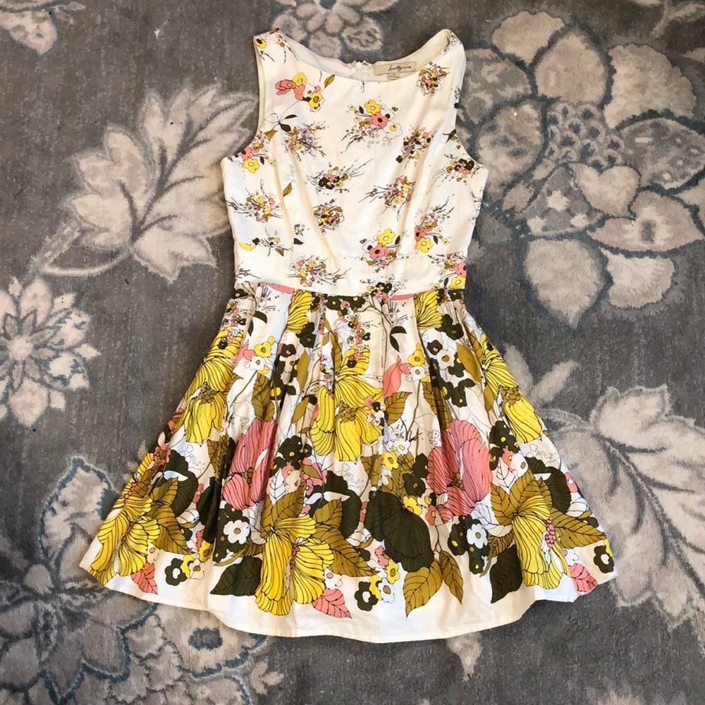 Flirty floral mini dress with flared skirt
